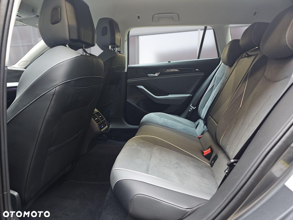 Volkswagen Passat - 10