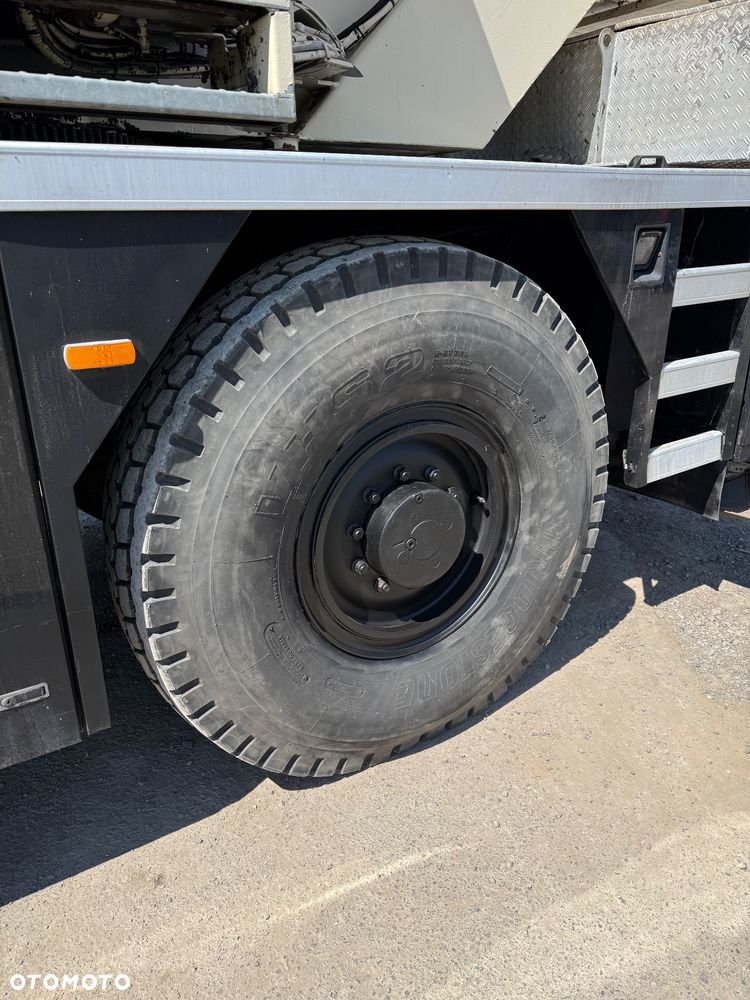 Liebherr LTM1040-2.1 - 8