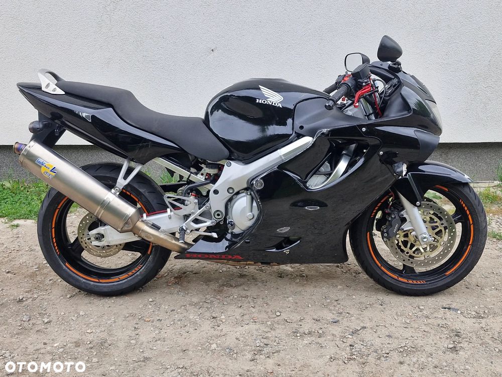 Honda CBR - 9