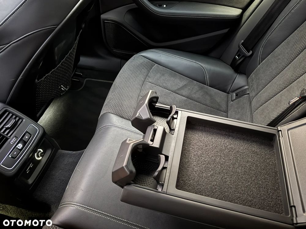 Audi A4 Limousine 2.0 TFSI quattro S tronic design - 36