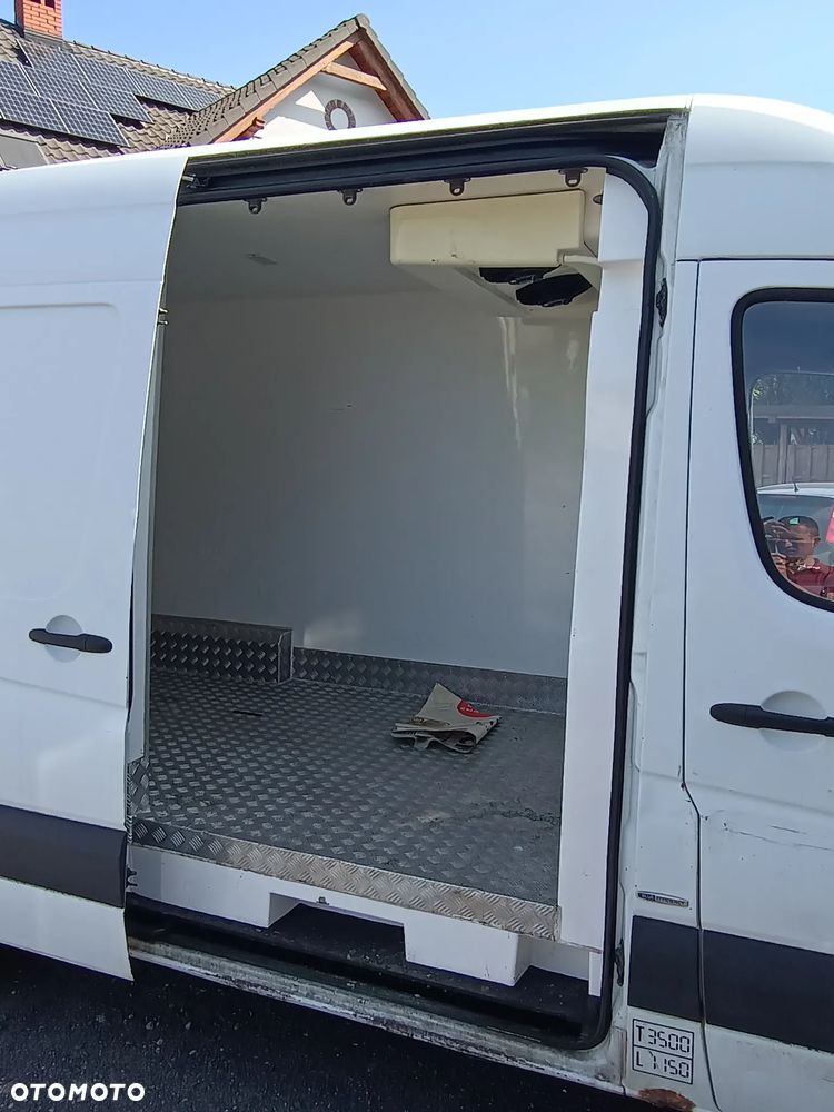 Mercedes-Benz Sprinter - 6