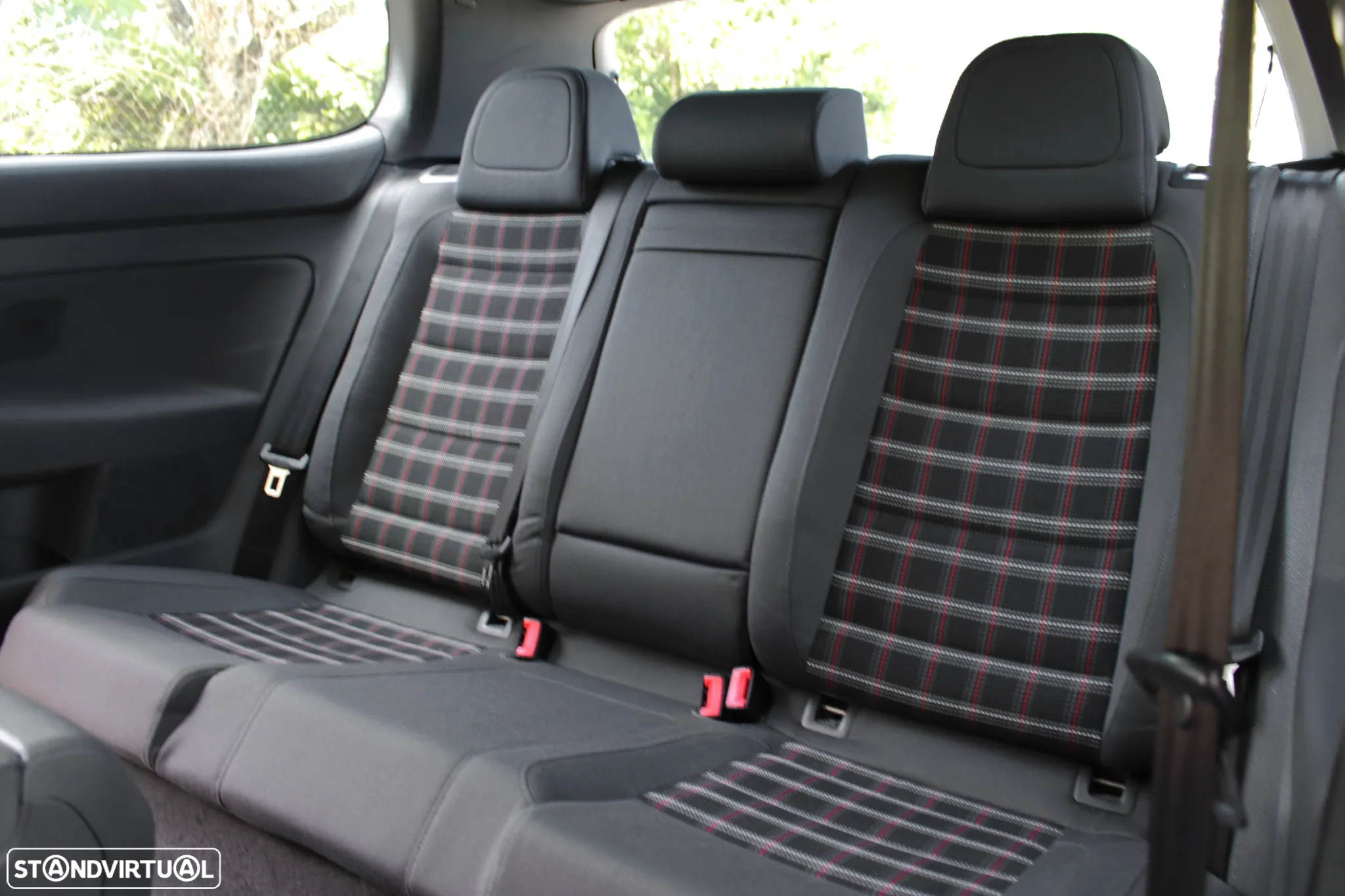 VW Golf 2.0 GTi - 12