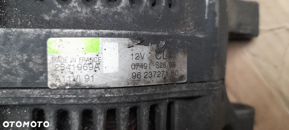 Peugeot 206  Alternator 9623727180 - 2