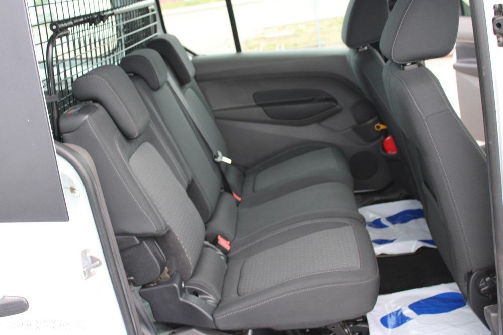 Ford Transit Connect - 21