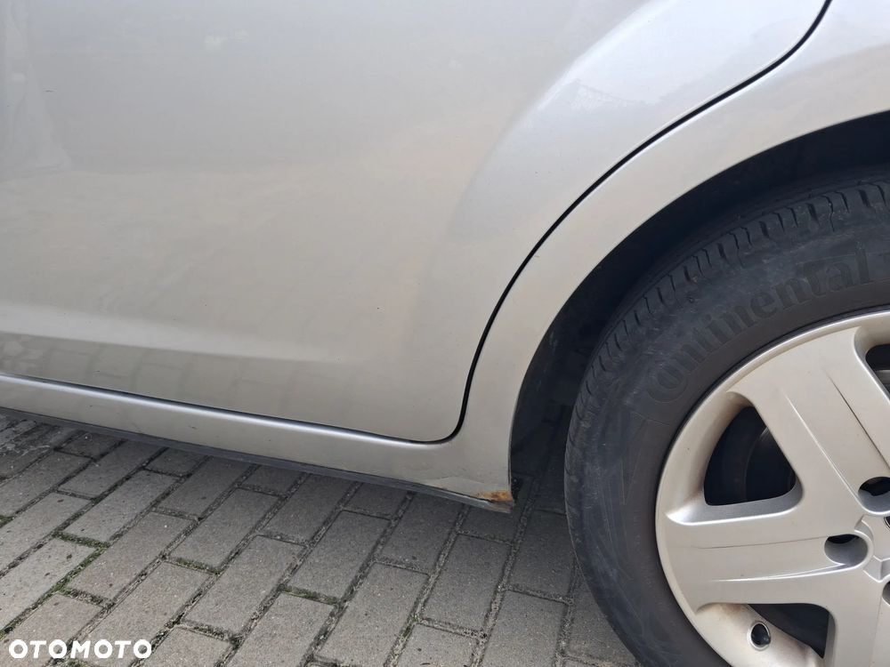 Ford Focus 1.8 FF Trend - 13