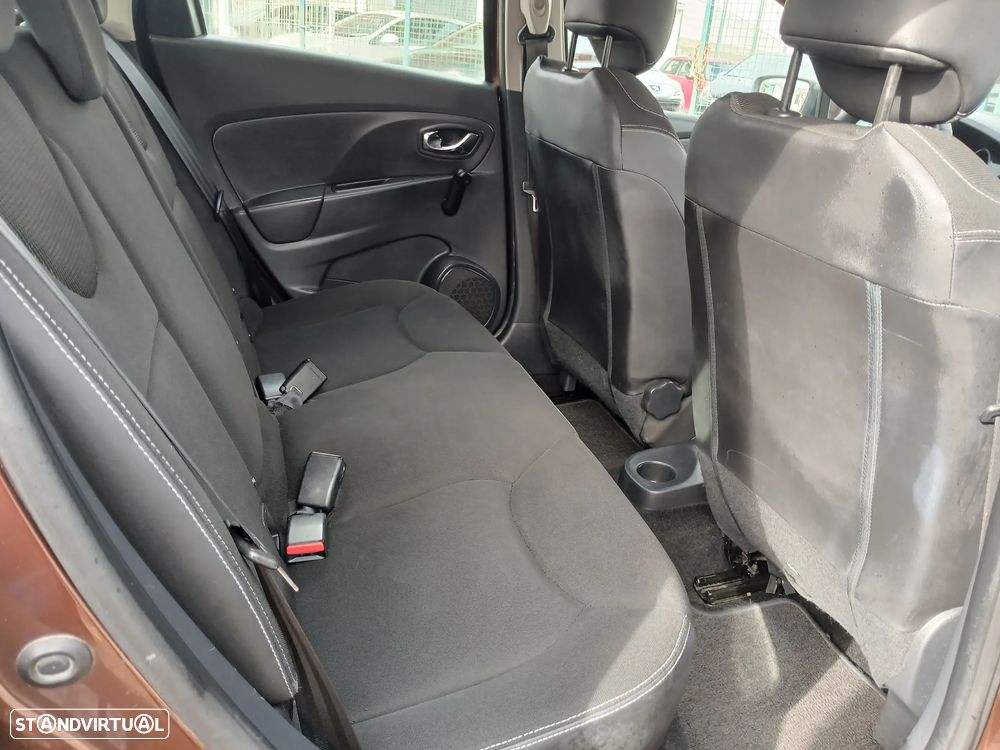 Renault Clio Sport Tourer 0.9 TCE Dynamique S - 20
