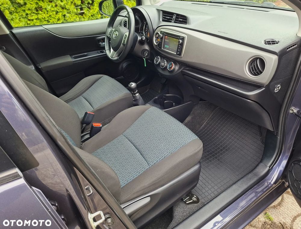 Toyota Yaris 1.33 VVT-i Life - 10