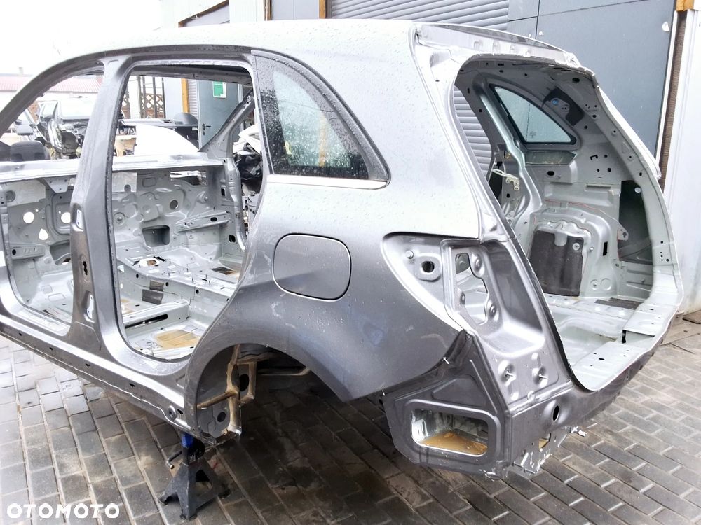 MERCEDES B-KLASA W246 SPRZEDAM KAROSERIĘ EUROPA Z DOKUMĘTAMI W KOLOR 787 W ORYGINALE Z 2013 ROKU - 7