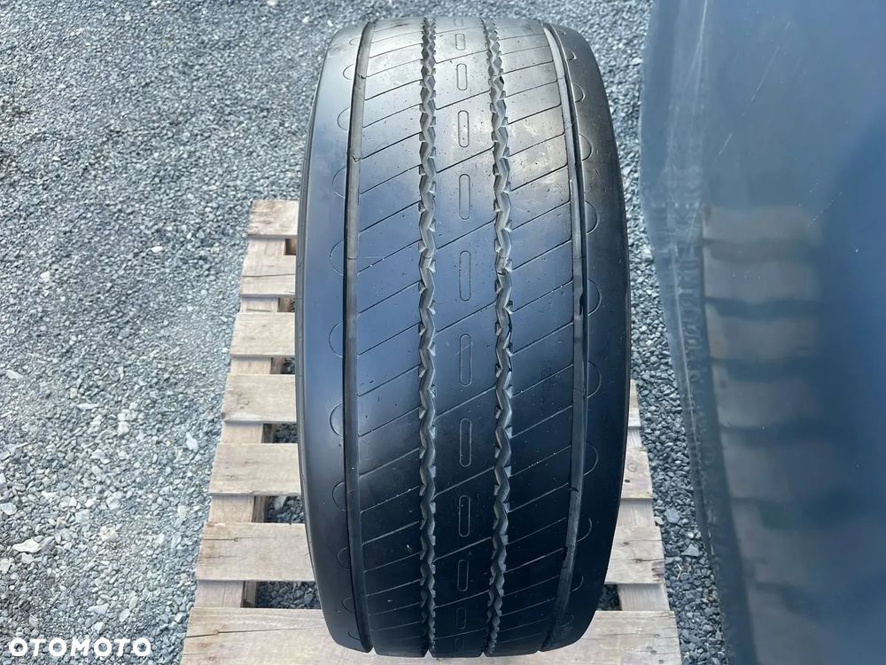 Opona MATADOR THR4 385/55/22,5 (NR 11) - 1