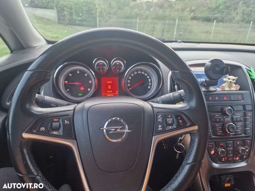 Opel Astra 2.0 CDTI Cosmo - 9