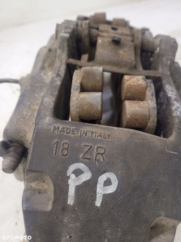 ZACISK HAMULCOWY PRAWY PRZÓD AUDI Q7 4L 18 ZR - 8