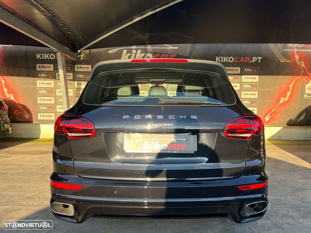 Porsche Cayenne Standard - 7