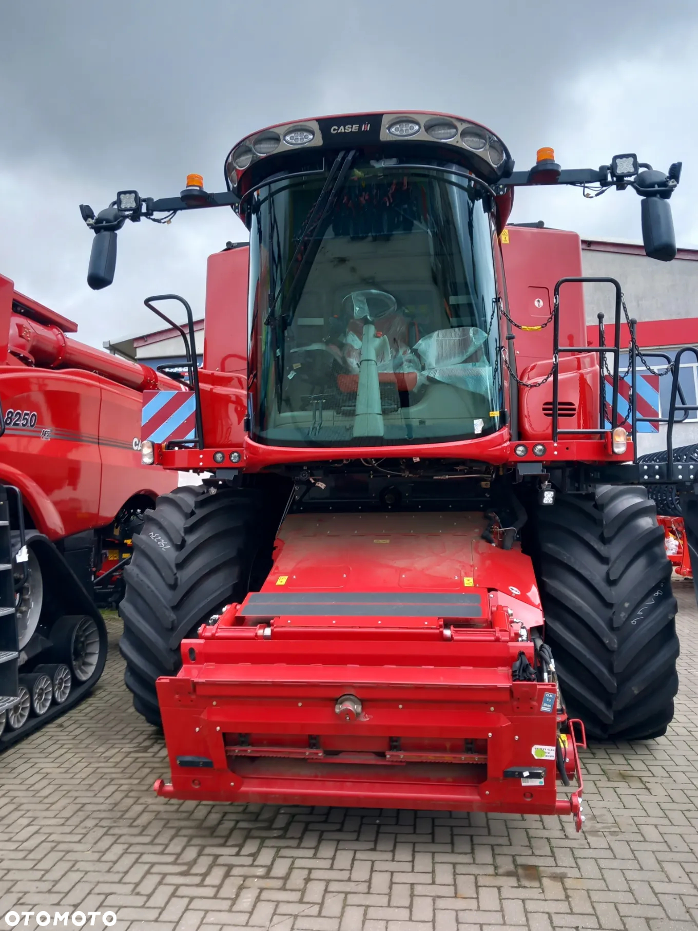 Case IH Axial-Flow 8250 - 15