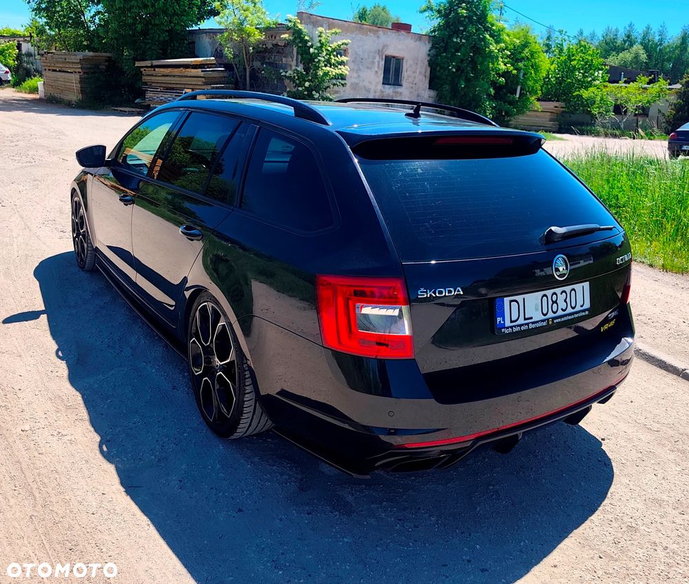 Skoda Octavia 2.0 TDI (Green tec) DSG RS - 32