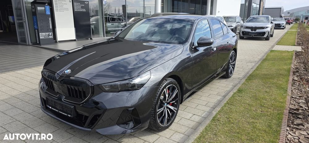 BMW Seria 5 540d xDrive AT MHEV - 1