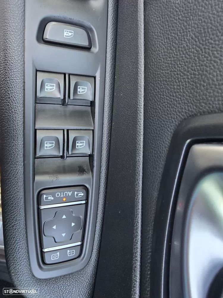 Renault Captur ENERGY TCe 120 EDC LIMITED - 15