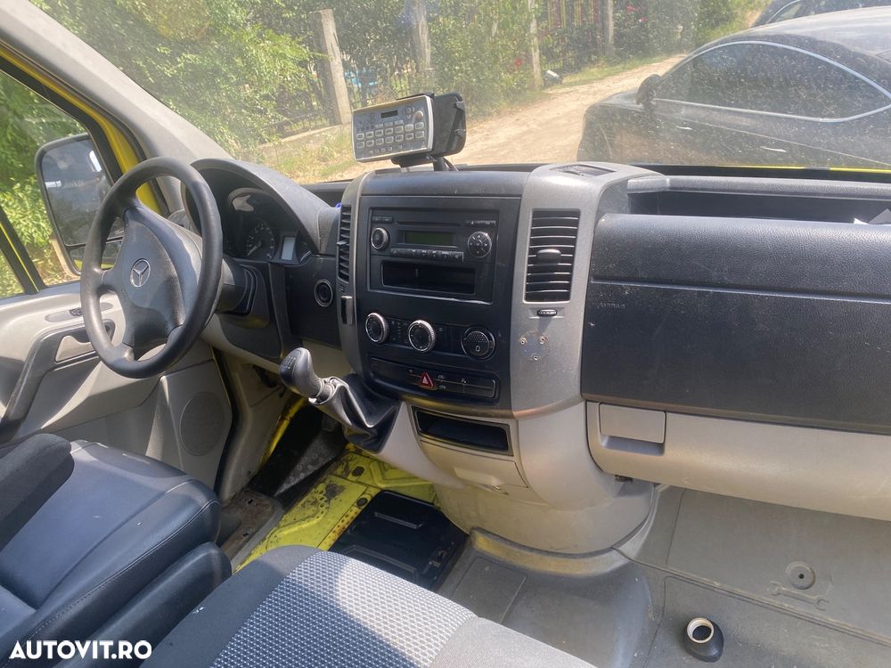 Mercedes-Benz Sprinter - 35