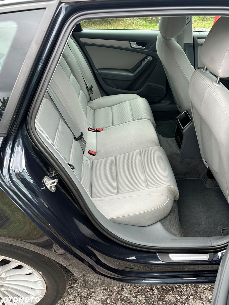 Audi A4 Avant 2.0 TDI - 27