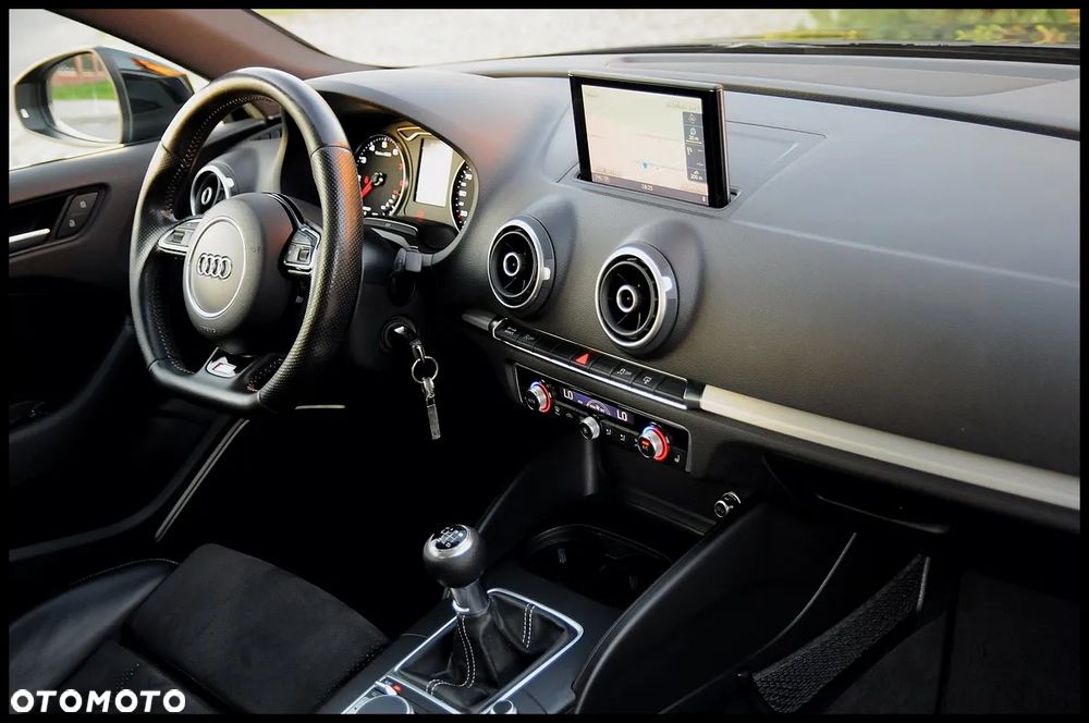 Audi A3 Sportback - 32