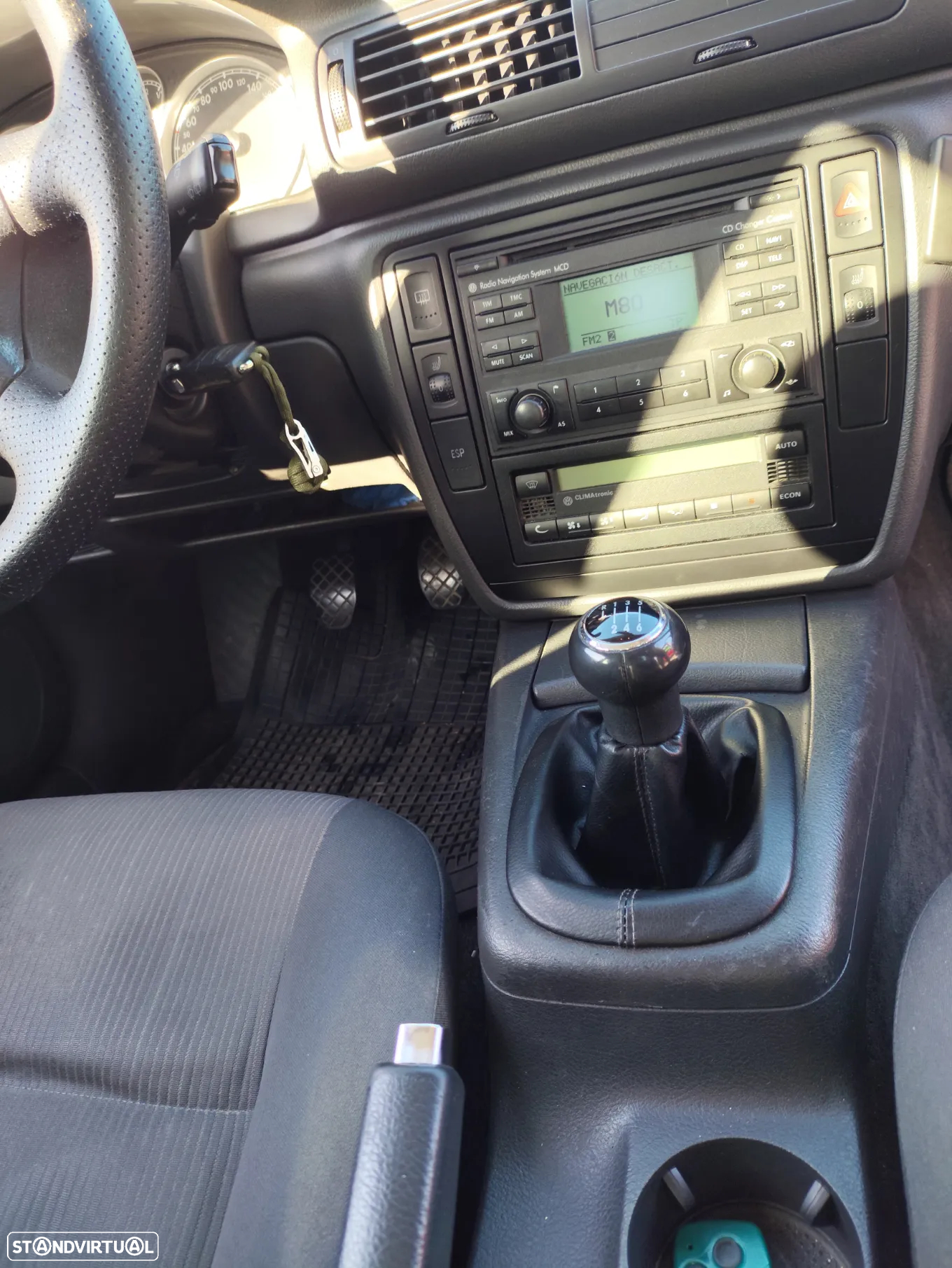 VW Passat Variant 2.0 TDi DPF Comfortline - 13