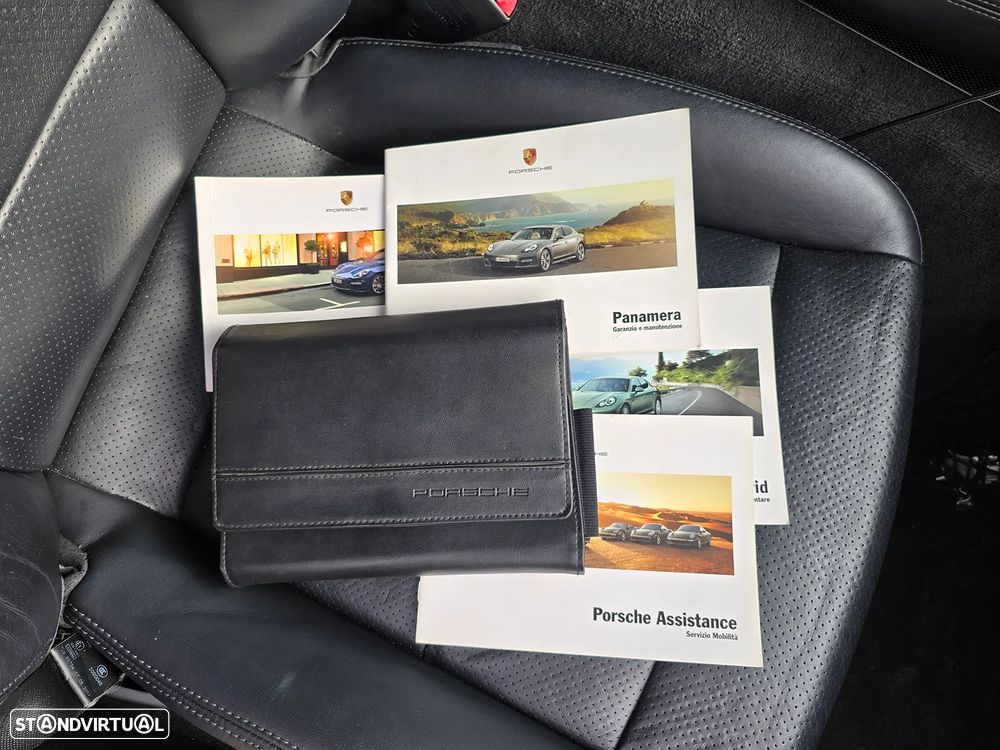 Porsche Panamera S Hybrid J19 - 9