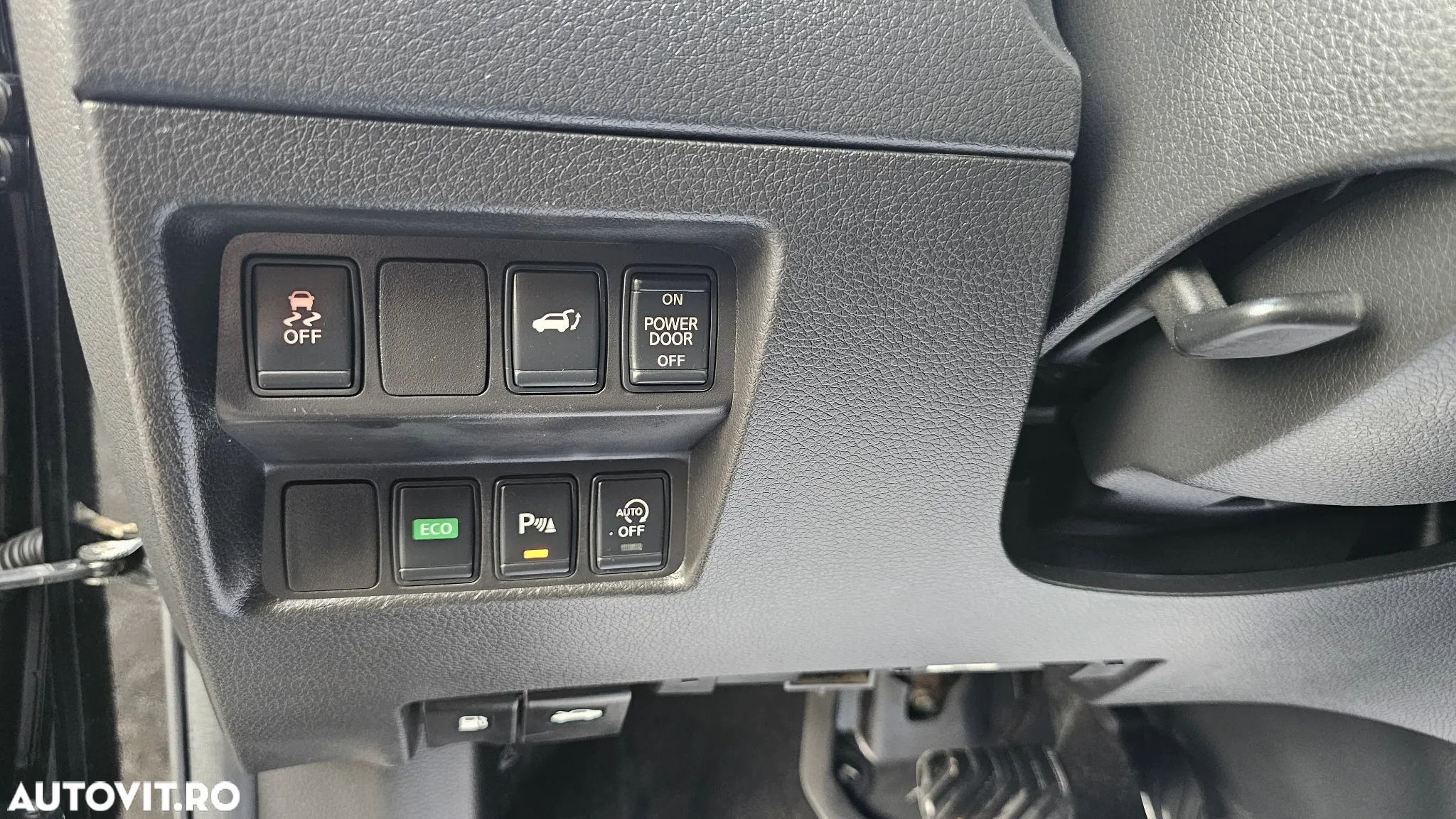 Nissan X-Trail 2.0 dCi ALL-MODE 4x4i Xtronic Tekna - 9