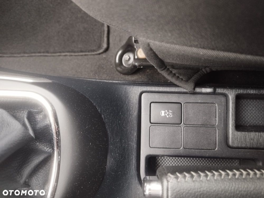 Toyota Yaris 1.0 Active - 19