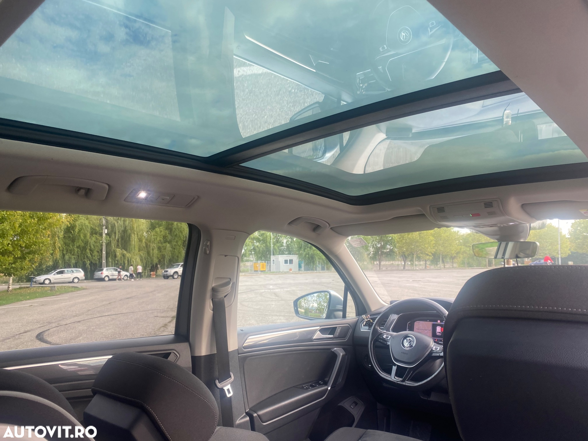 Volkswagen Tiguan Allspace 2.0 TDI DSG R-Line - 13