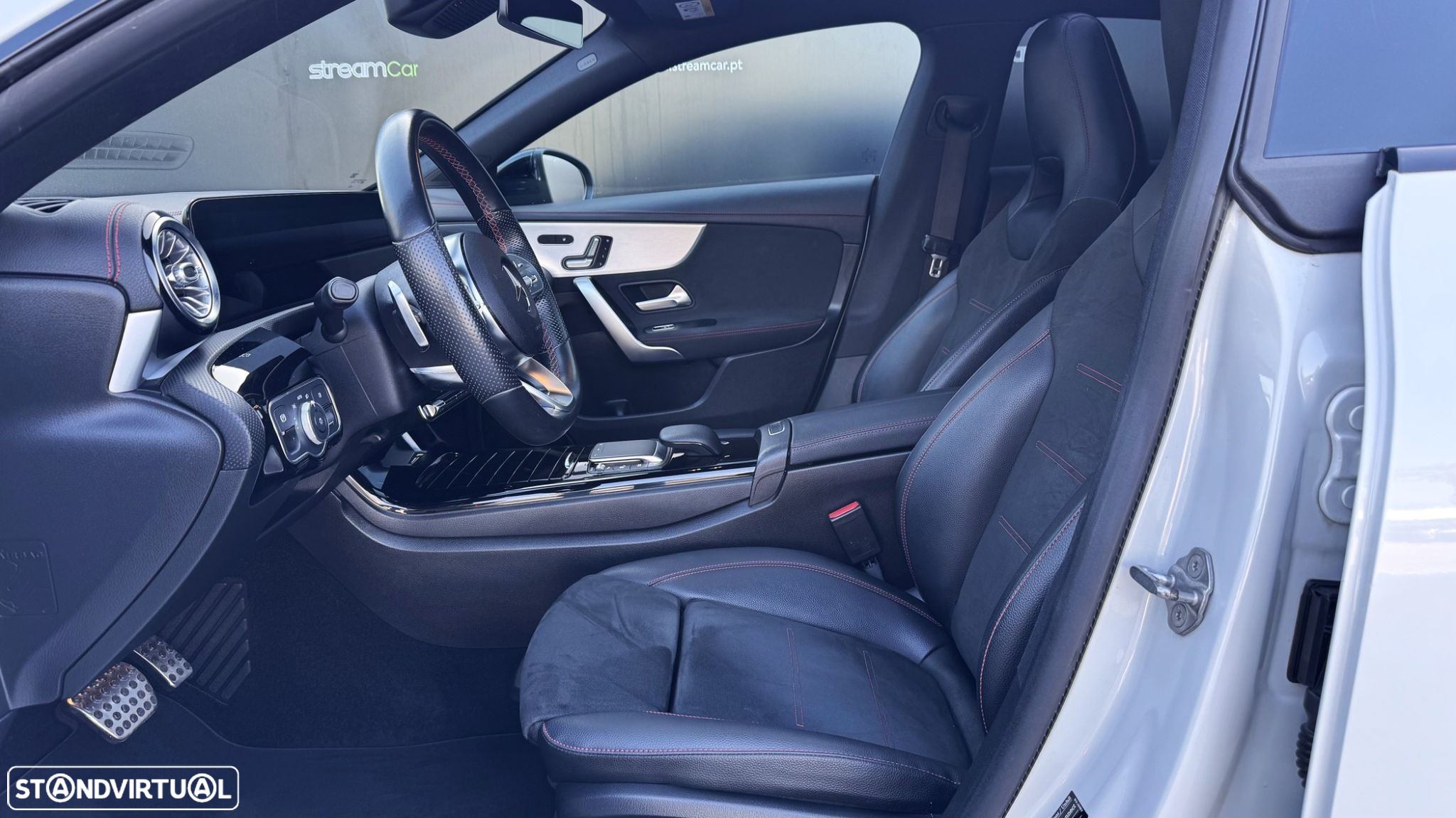 Mercedes-Benz CLA 200 d Shooting Brake 8G-DCT AMG Line - 13