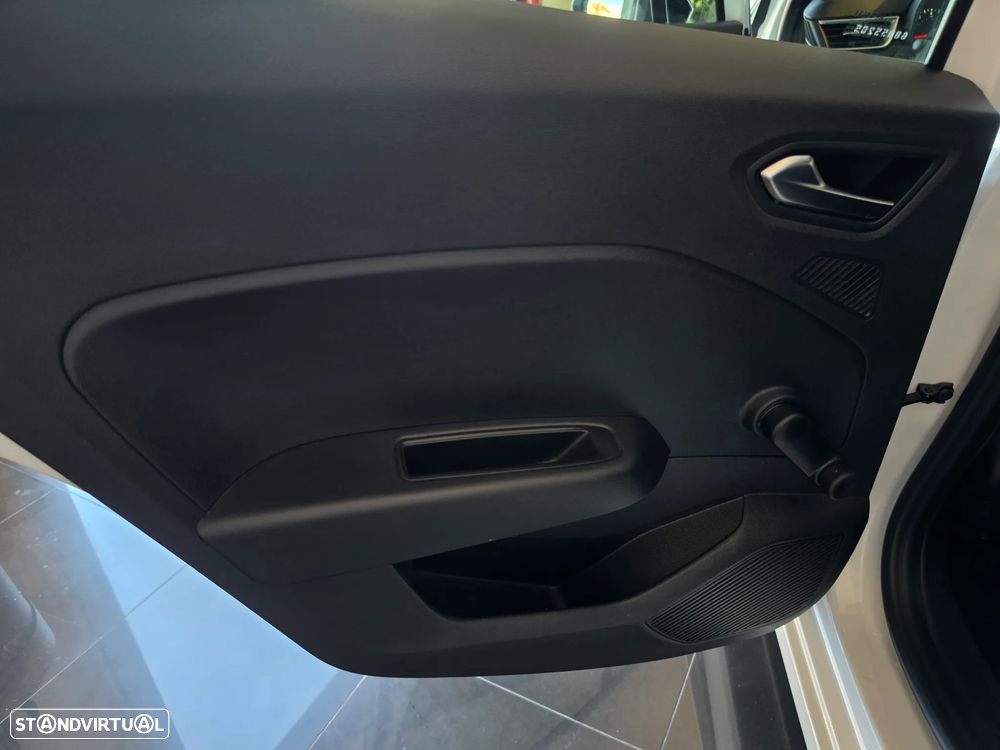 Renault Clio TCe 90 BUSINESS EDITION - 27