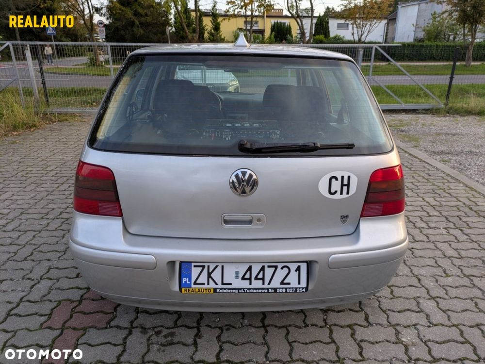 Volkswagen Golf - 9