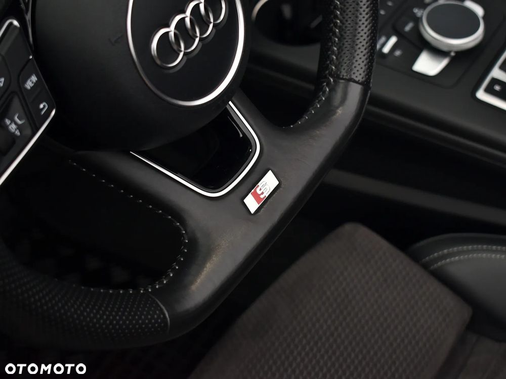 Audi A5 Cabrio 40 TDI S tronic S line - 24