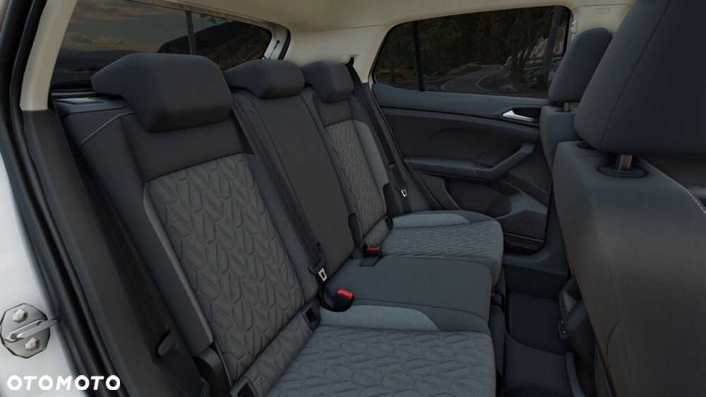 Volkswagen T-Cross - 13