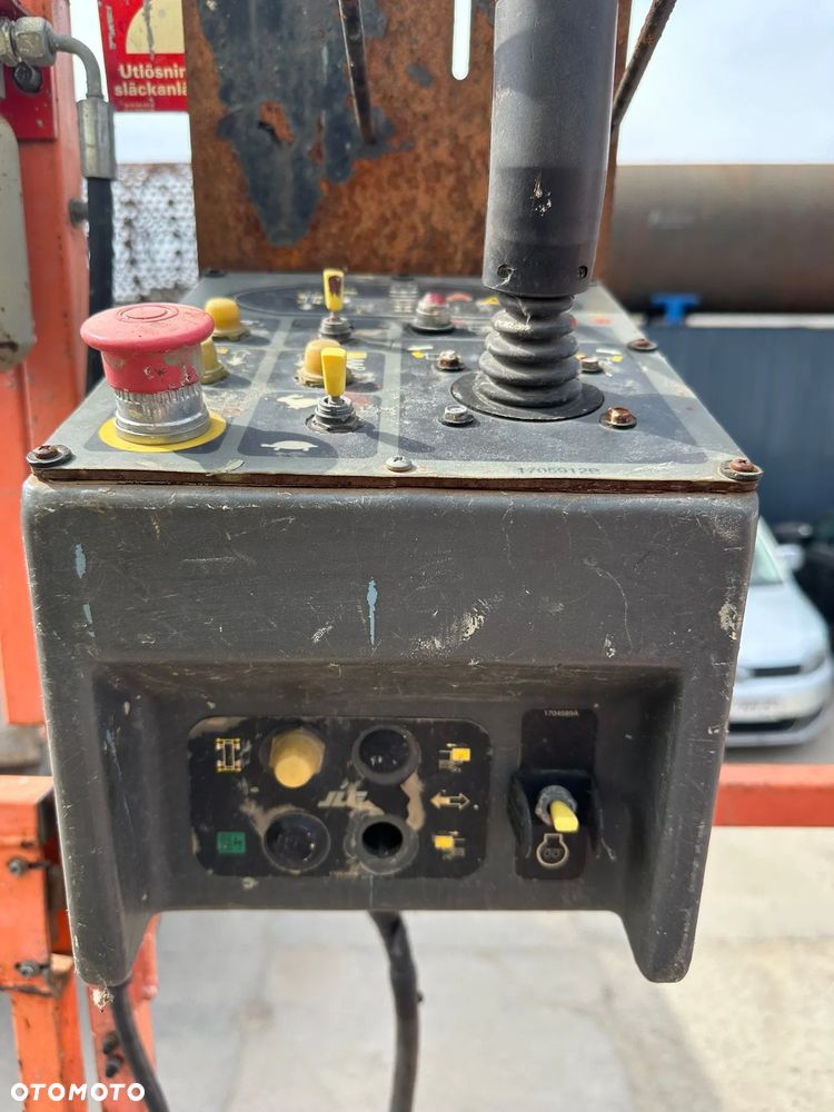 JLG Podnośnik nożycowy JLG 4394RT, 2007rok, 49KM, Cena netto 49900zł - 25