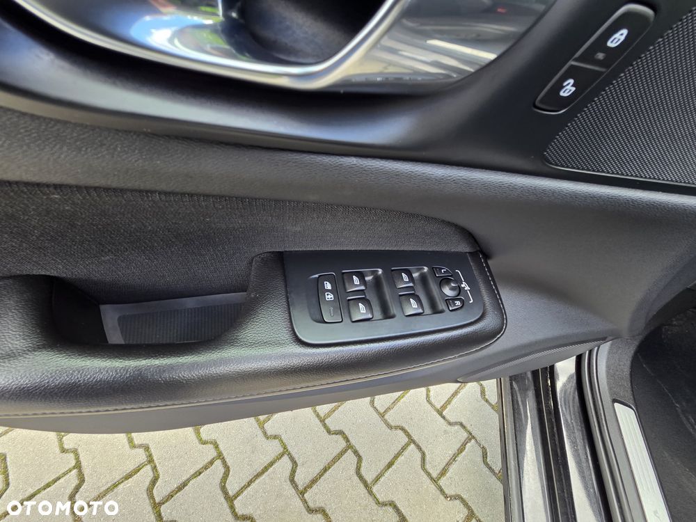 Volvo V60 D4 Geartronic Momentum - 9