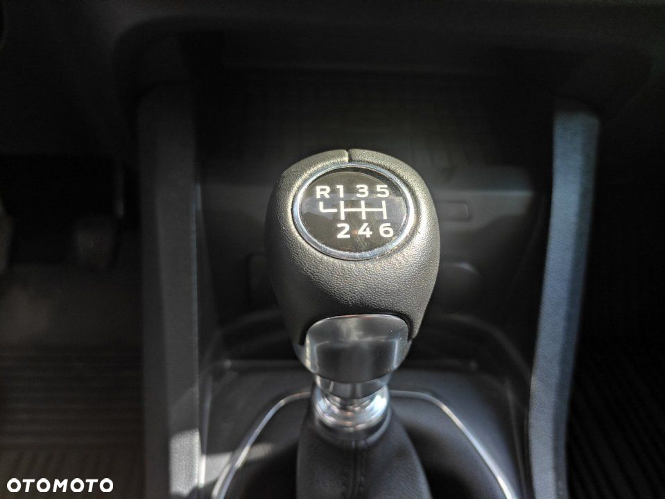 Ford Tourneo Courier - 18