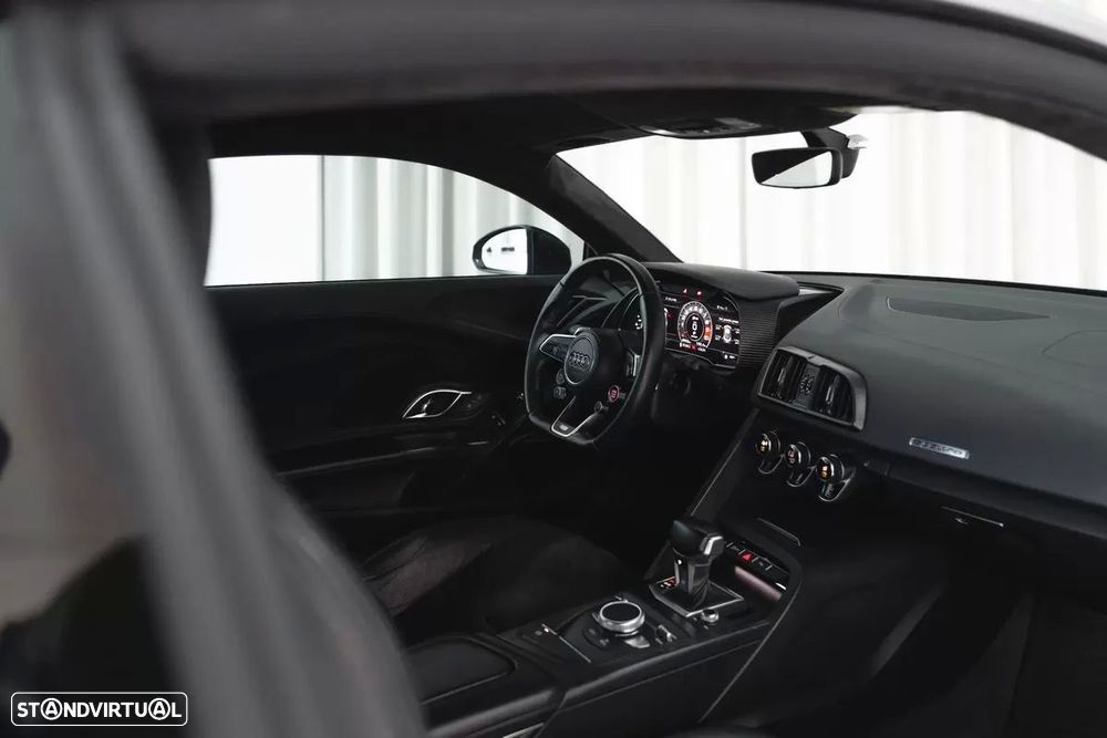 Audi R8 Coupé 5.2 FSI V10 Plus S tronic - 32