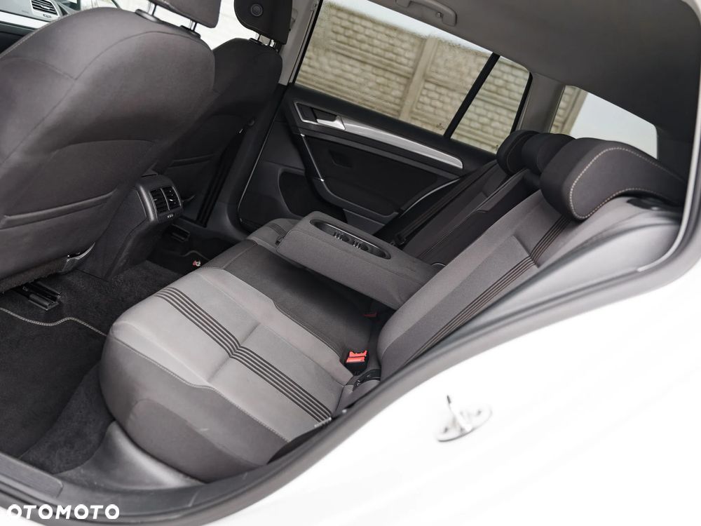 Volkswagen Golf 1.4 TSI BMT Comfortline DSG - 14