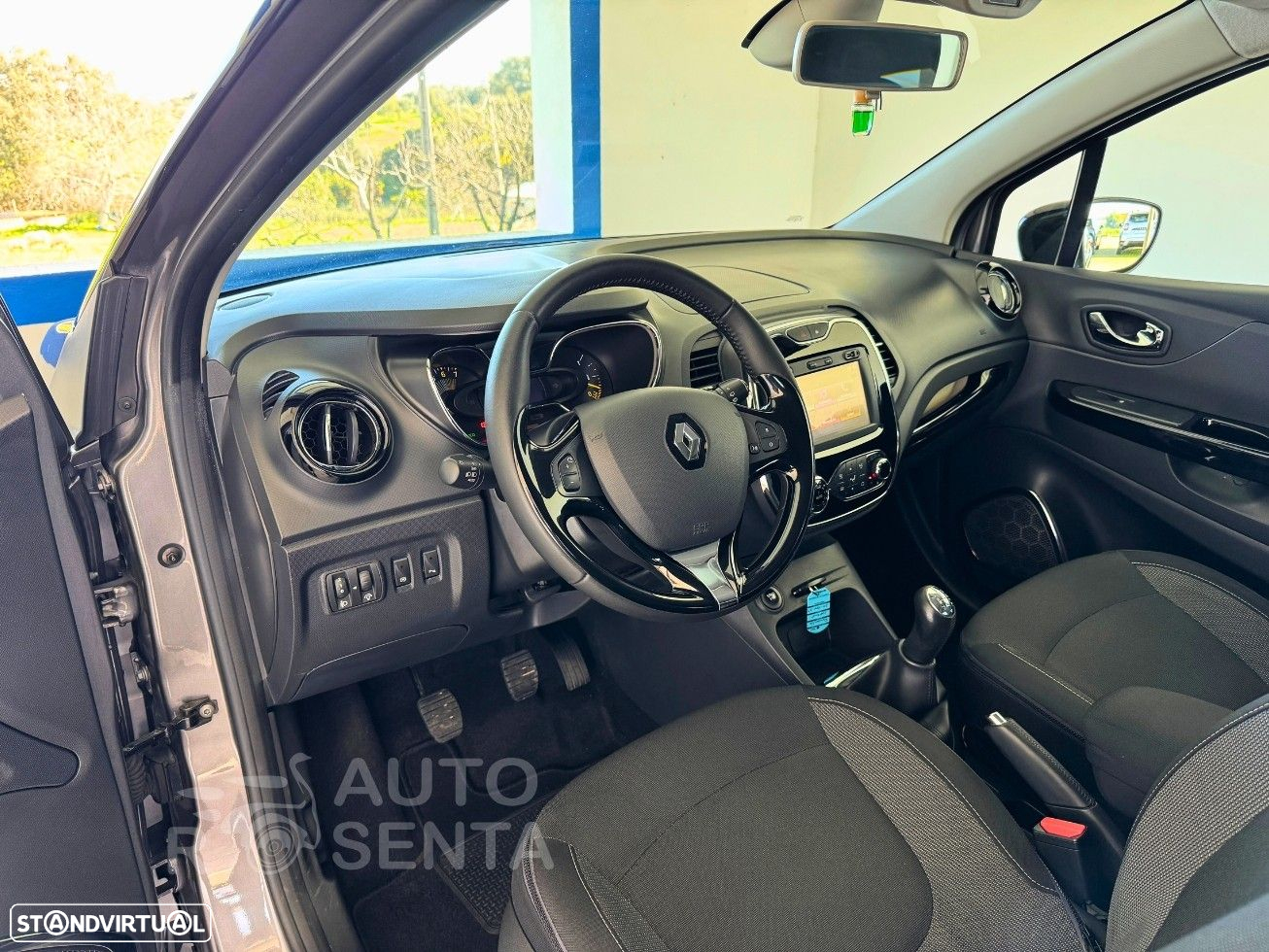 Renault Captur 0.9 TCE Exclusive - 9