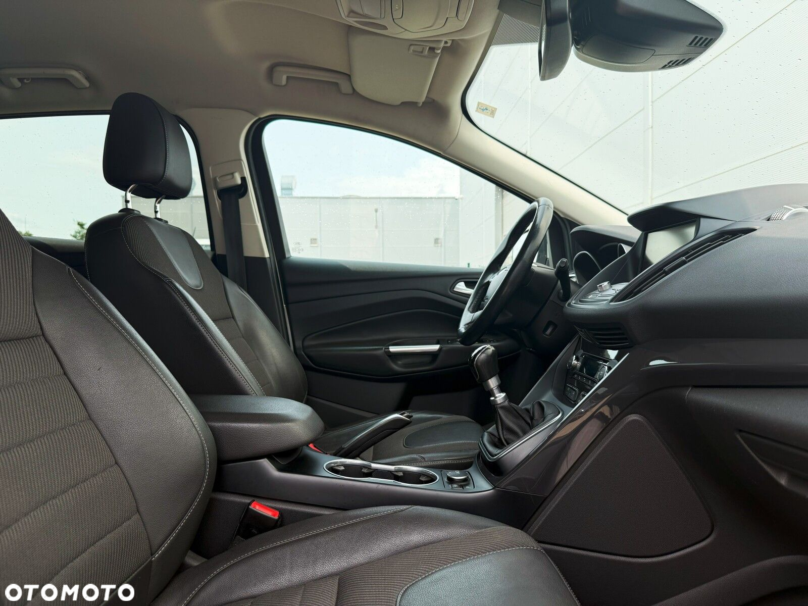 Ford Kuga 1.5 EcoBoost FWD Titanium ASS - 29