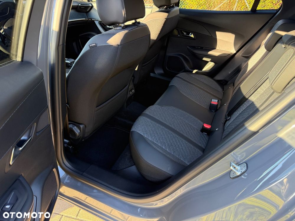 Peugeot 2008 PureTech 130 GT S&S EAT8 - 29