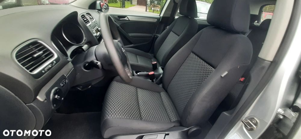 Volkswagen Golf - 37