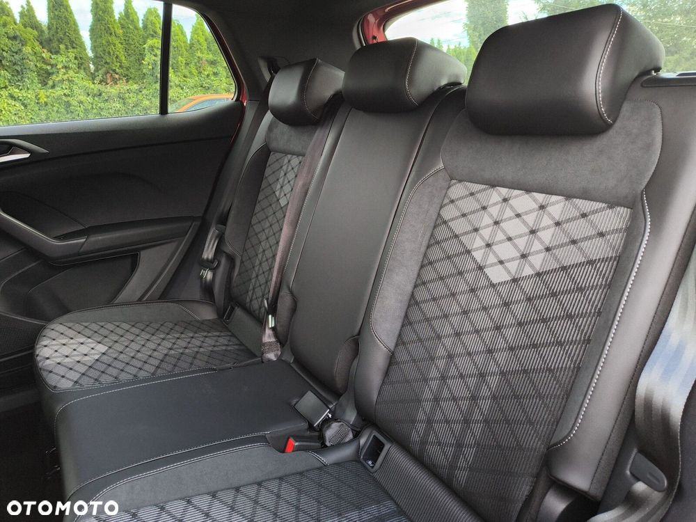 Volkswagen T-Cross 1.0 TSI R-Line Plus DSG - 24