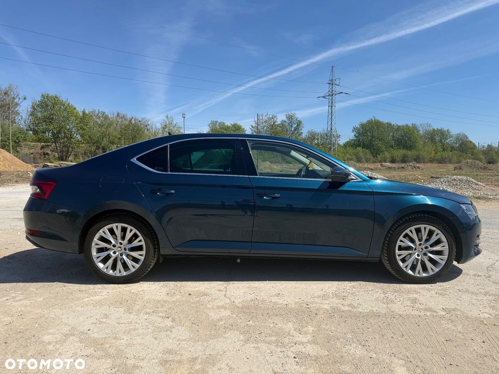 Skoda Superb 2.0 TDI Style DSG - 6