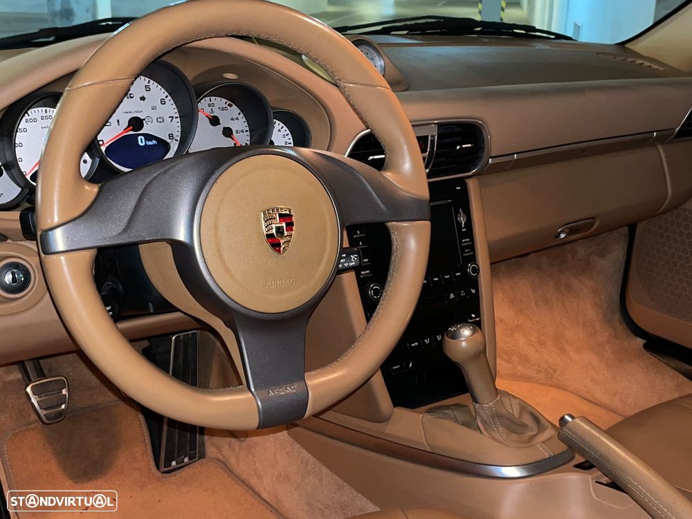 Porsche 911 (997) Carrera S - 7