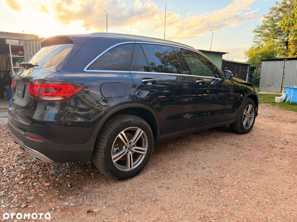 Mercedes-Benz GLC ver-300-4matic-9g--tronic-amg-line - 10