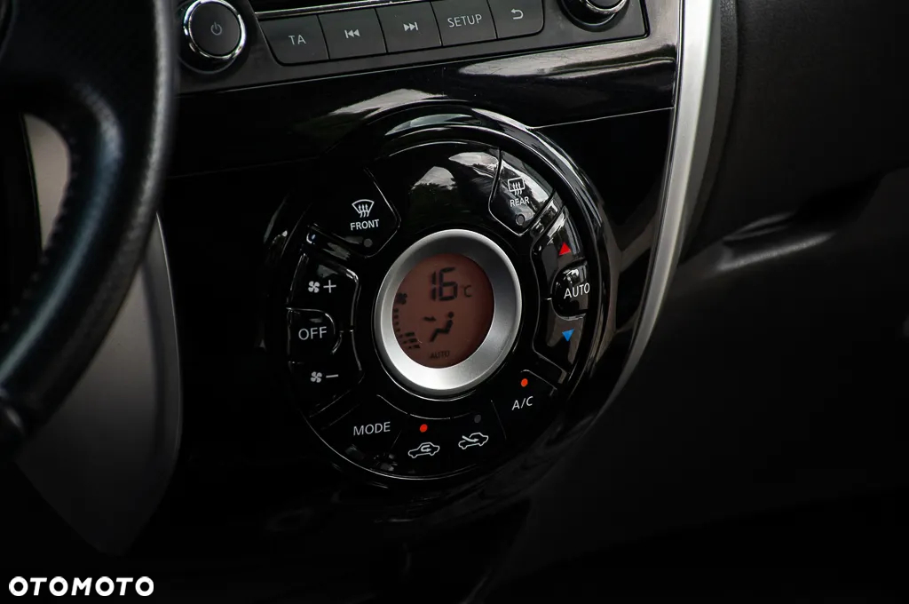 Nissan Note 1.2 DIG-S CVT tekna - 33