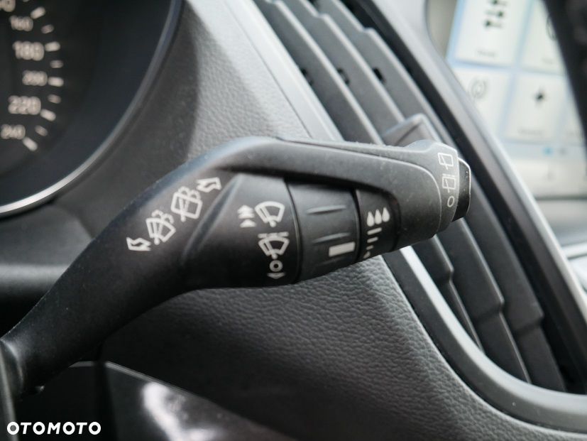 Ford Kuga 2.0 TDCi 4x4 Titanium - 27
