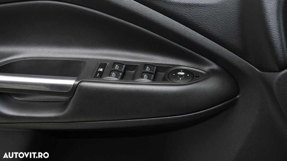 Ford Kuga 2.0 TDCi 4x4 Aut. Titanium - 16