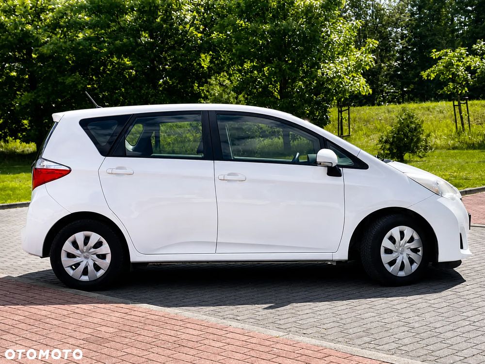Toyota Verso S 1.4 D-4D Premium - 8